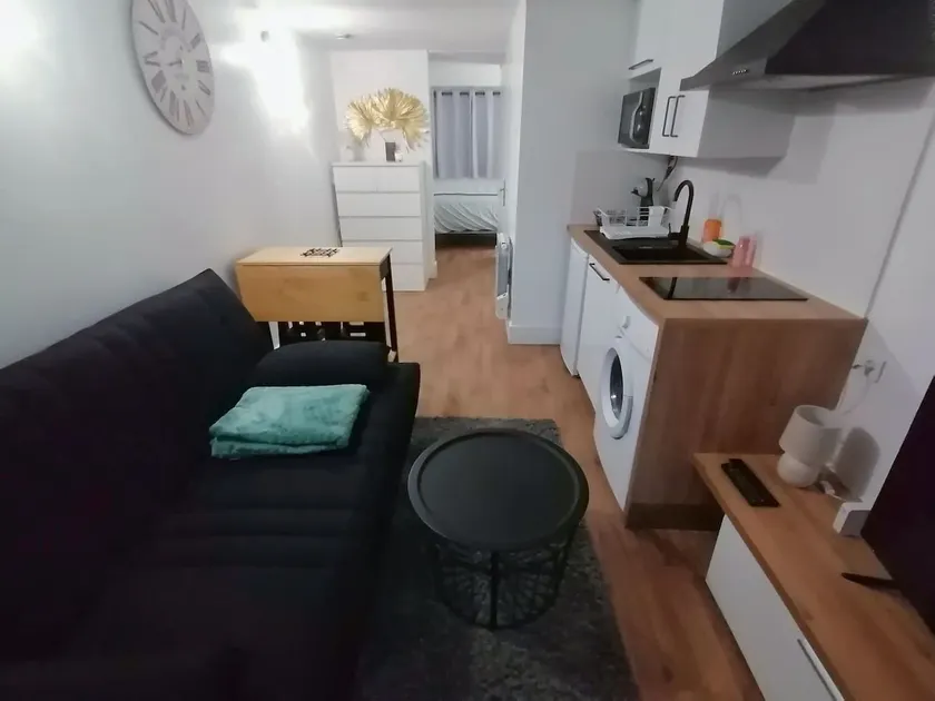 Fully-equipped apartment near Bordeaux - Image 1