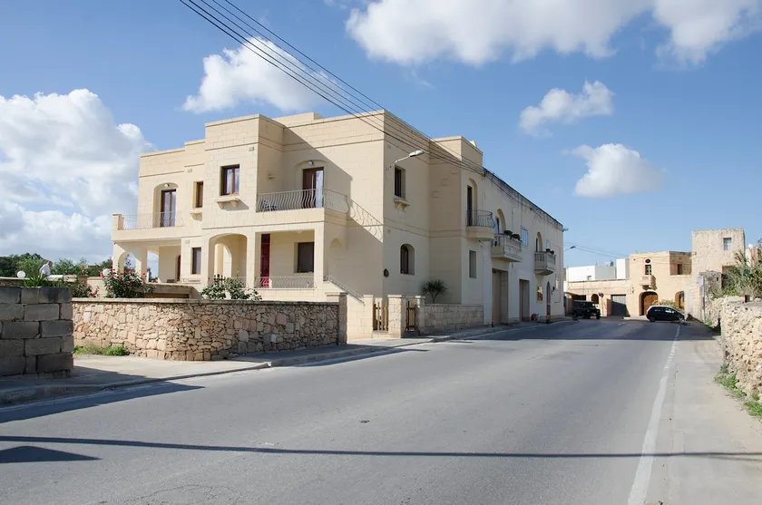 South Olives - Image 1