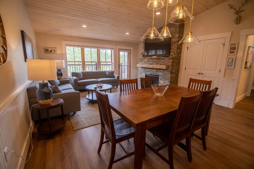 2BR 4th floor Ski-in/out Condo at Cranmore, #2402 - Image 1