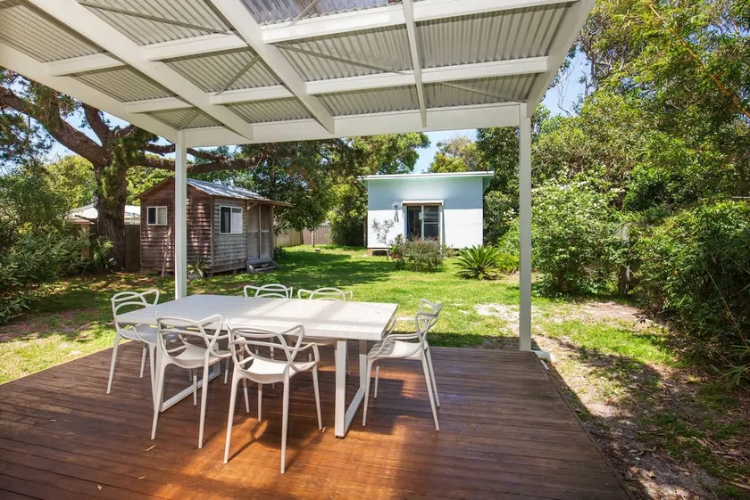 Nest - Pet Friendly - 2 Min Walk to Beach - Image 1