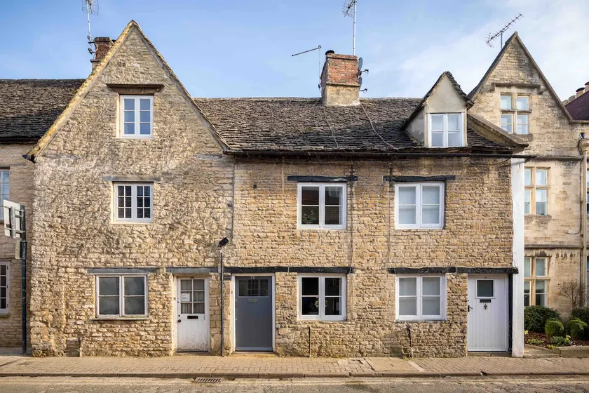 The Cottage, Cirencester - Image 1