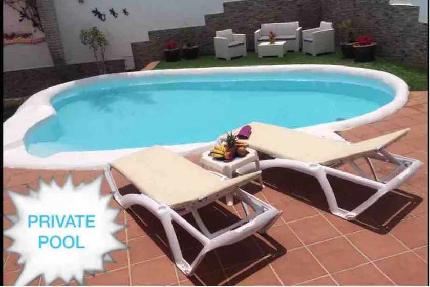 Apartment with a private pool, not shared. - Image 1