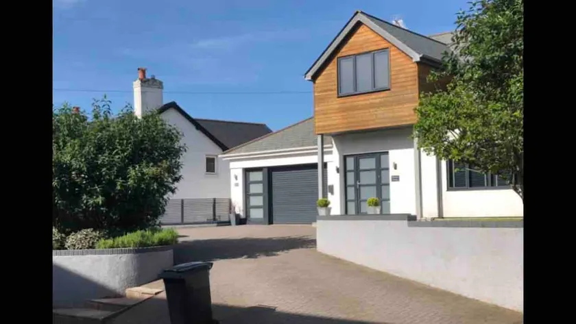 Self contained Annexe+outdoor space+parking +wifi - Image 1