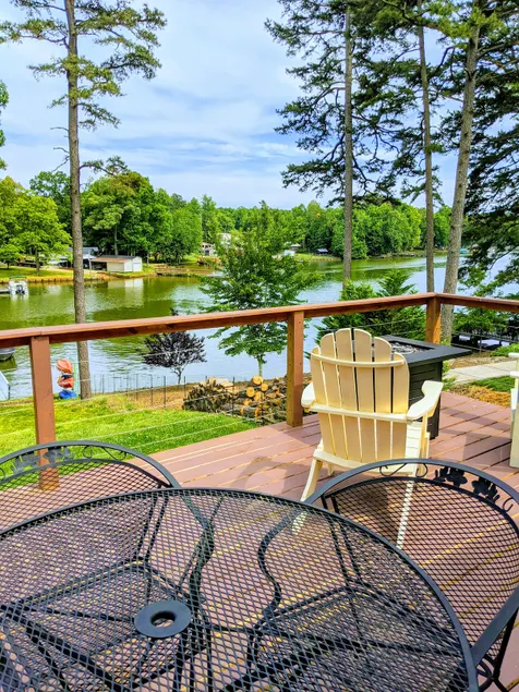The Lake Escape - Image 1