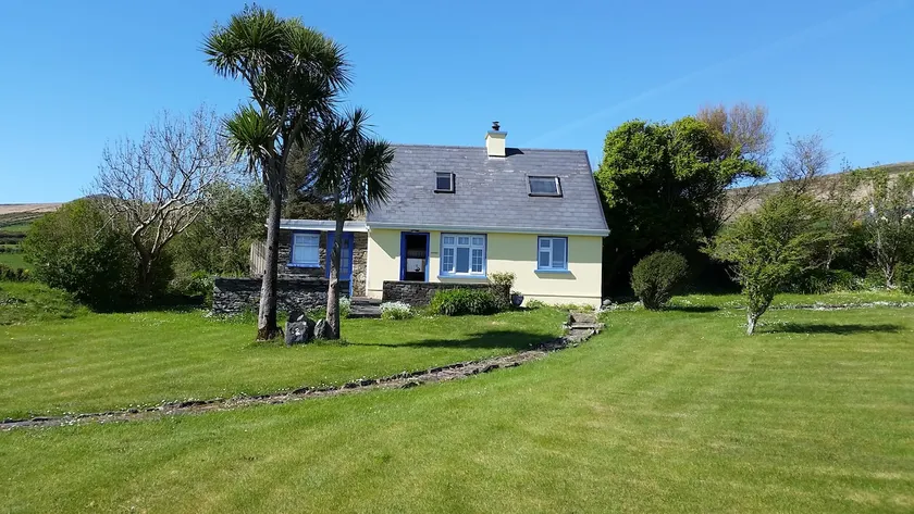 Cozy Ventry Cottage - Image 1