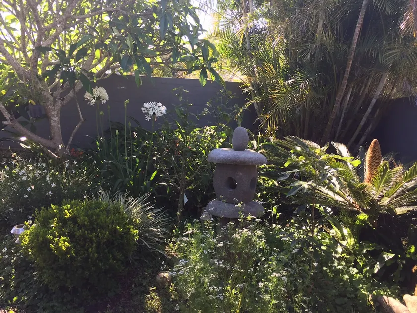 Bangalow Guesthouse - Image 1