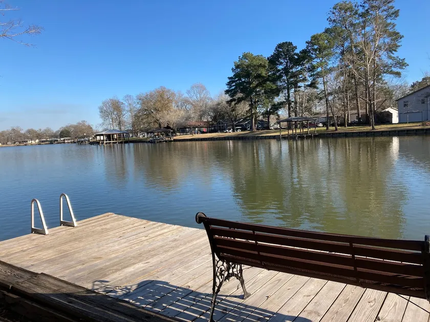 Waterfront Family Lake House with Gameroom - Image 1