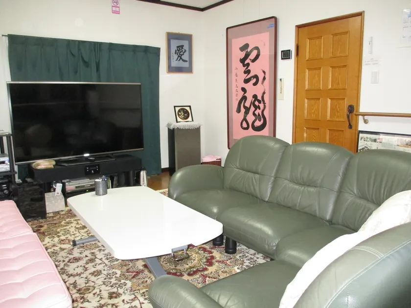 Ideal for Kyoto and Nara, 2 stations to Uji Station, 7 minutes by car (with pick-up) - Image 1