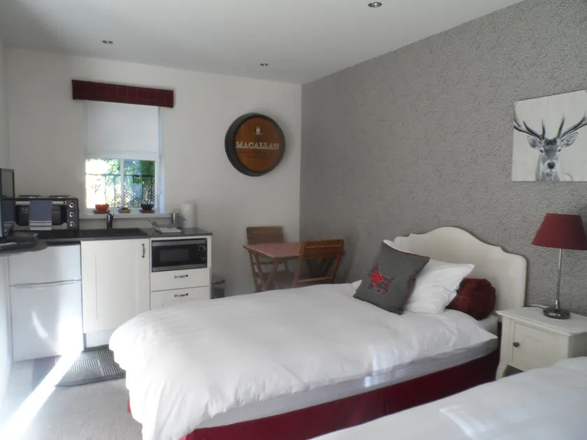 Whisky Room - Image 1