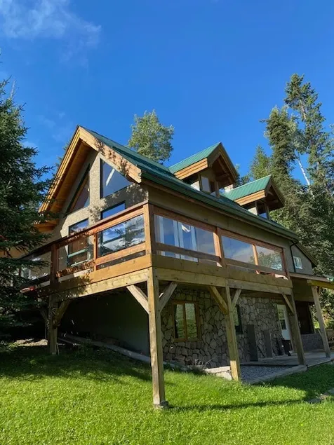 Willow Bank Home - Image 1