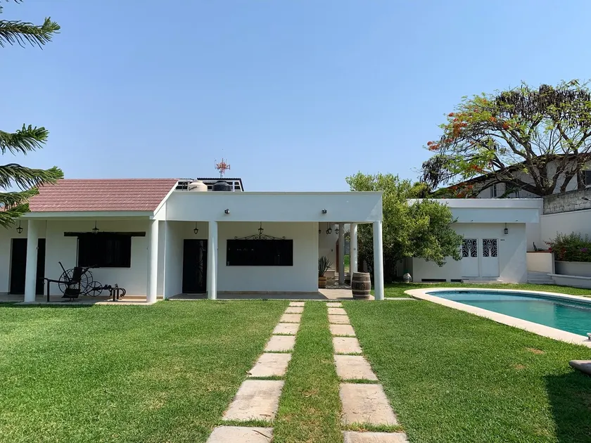 Casa Blanca Paradise - Image 1