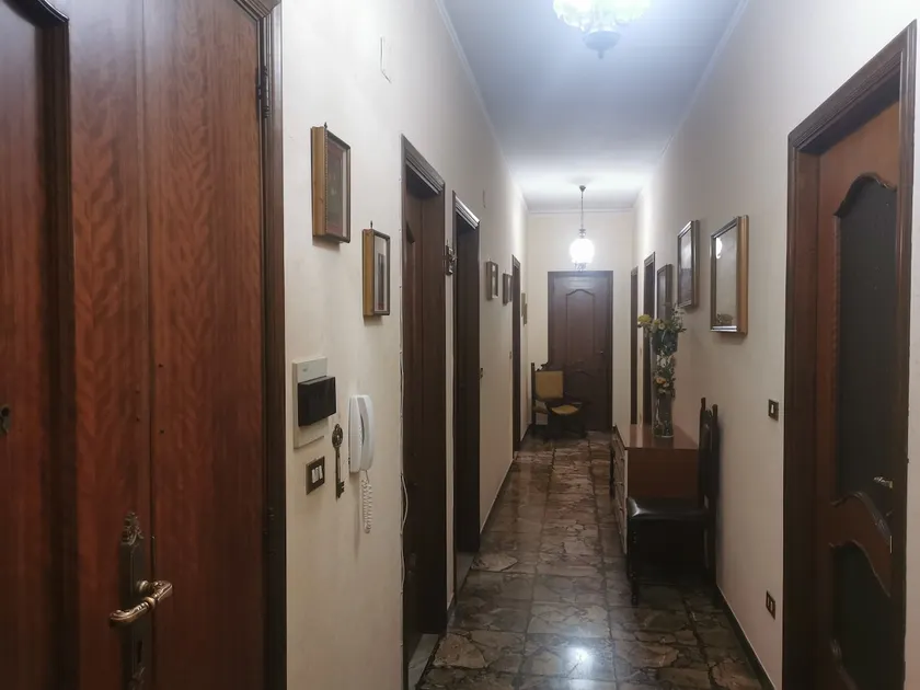 Comfortable apartment in a central and strategic area. - Image 1