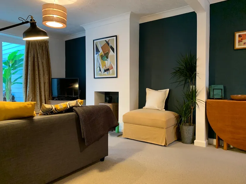 ”Teasels” Countryside home - Image 1