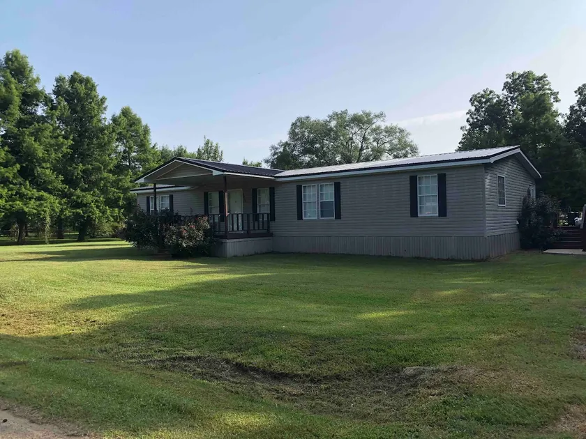 Peaceful 3-bedroom home - Image 1