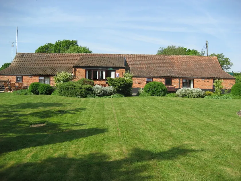 Wensum Barn 8 miles from the coast - Image 1