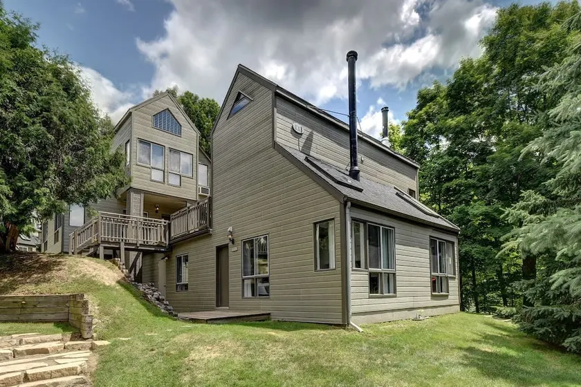 Cozy condo in Mont-Tremblant  - Image 1