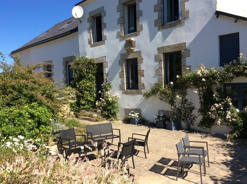 Former school in Brittany - Image 1