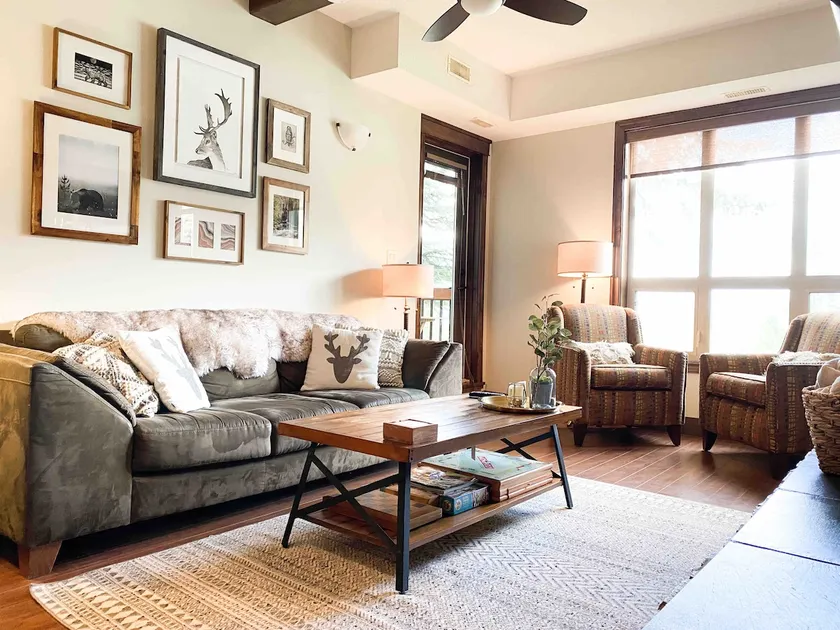 Modern Rustic Retreat - Image 1