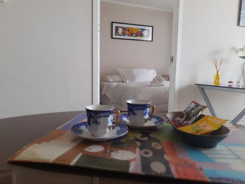 Fully equipped for three people downtown. - Image 1