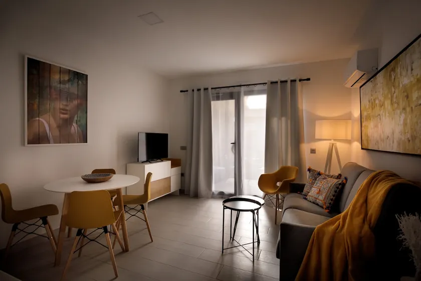 Tourist Apartment in La Vera: design and comfort - Image 1