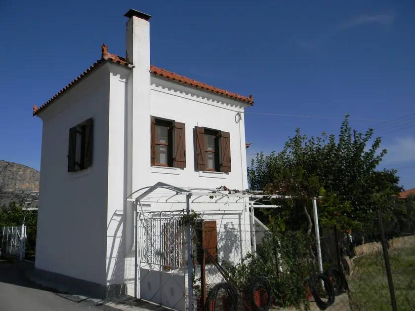 Mika's Farmhouse - Image 1