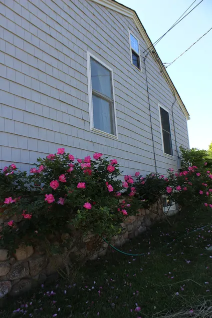 1 Mile To Beach, 2BR, 1 BA, sleeps 6 - Image 1