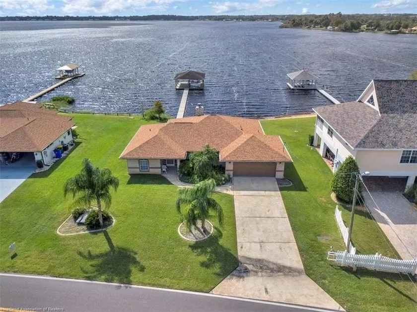 Manatee Manor 3/2 House on Lake Sebring! - Image 1