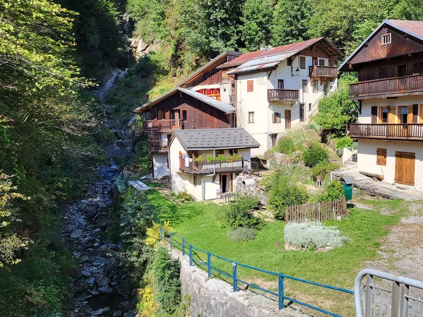 Le Petit Moulin - Image 1