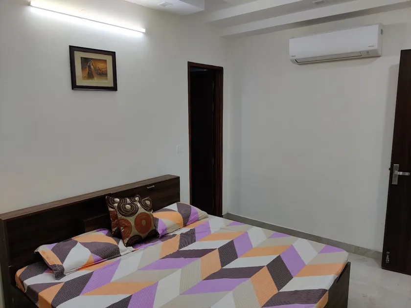 Cheerful 1-BHK Residential Home - Image 1