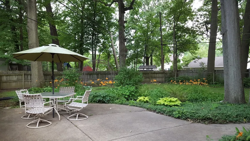 KAREN'S PLACE..Lovely Home, Convenient Location - Image 1