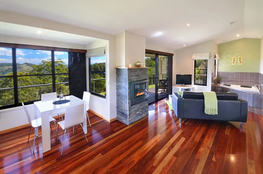 Luxury Escape @ Cockatiel, Blue Summit Cottages - Image 1