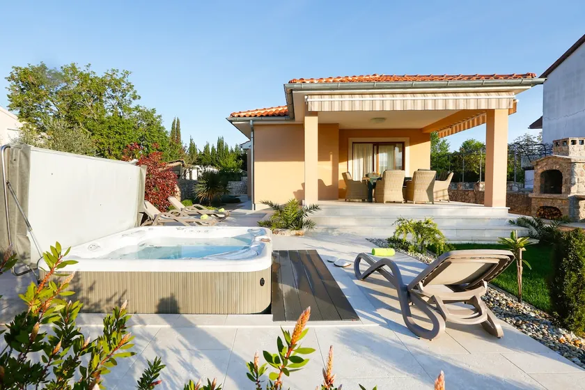 Villa Lavender's Breeze - Image 1