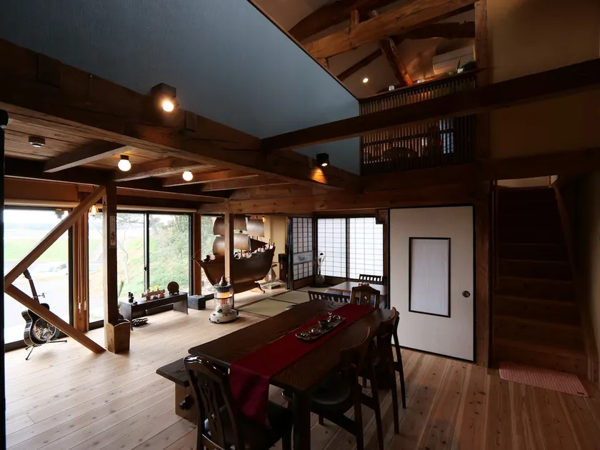 Same price for up to 4 people.Maximum capacity: 8 people.Spacious 140 ㎡, relax in a relaxing villa along the river with a beautiful sunset! - Image 1