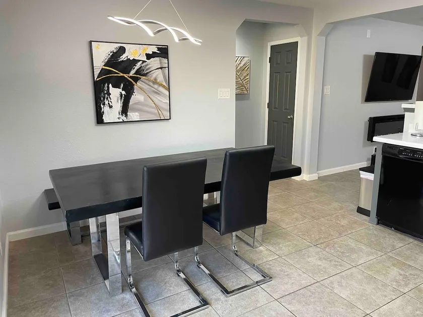 Inviting 3BR 2BA Home Near JW Marriott & TPC Bulverde - Image 1