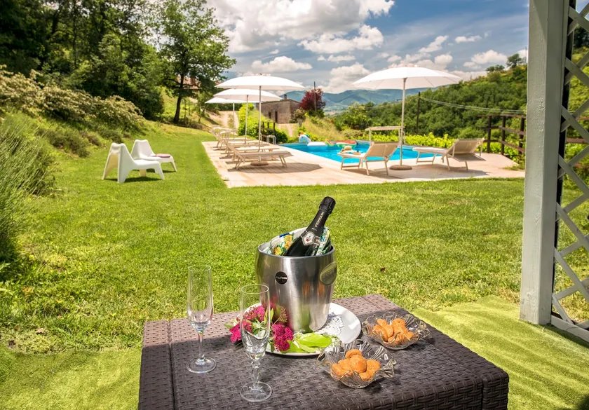 Borgo Canapegna - "La quercia d'oro" private pool in the heart of Le Marche - Image 1