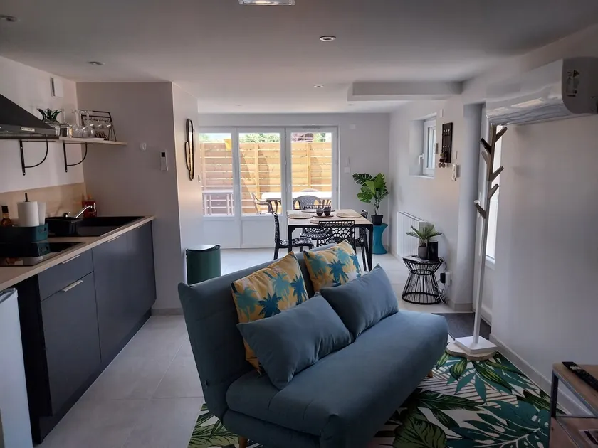 Single-story studio near downtown and Haras - Image 1