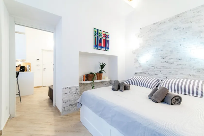 Diaz Urban Flat (with A/C) - Image 1