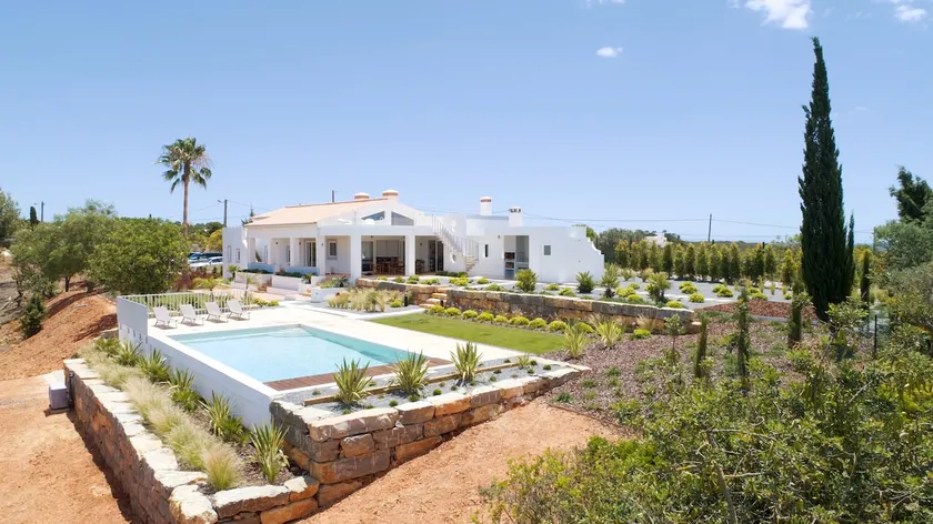 Monte Algarvio, Heated Pool, 10 min. to the beach - Image 1