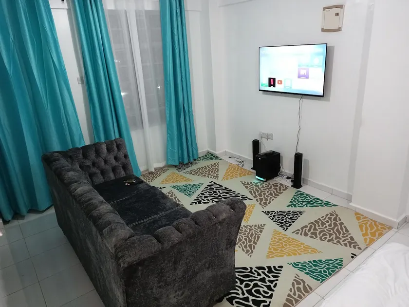 Lovely studio unit with free wifi and parking - Image 1