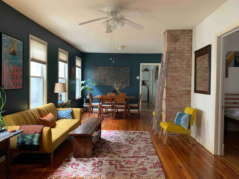 Sunny & spacious pied-á-terre by Union College & Proctors Theater! - Image 1