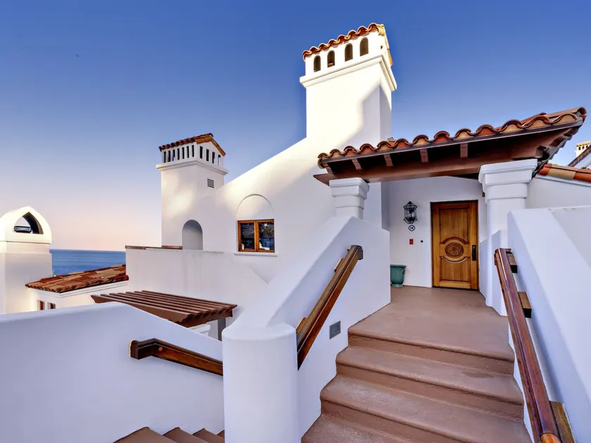 \"Catalina Island living at its finest!\" - Image 1