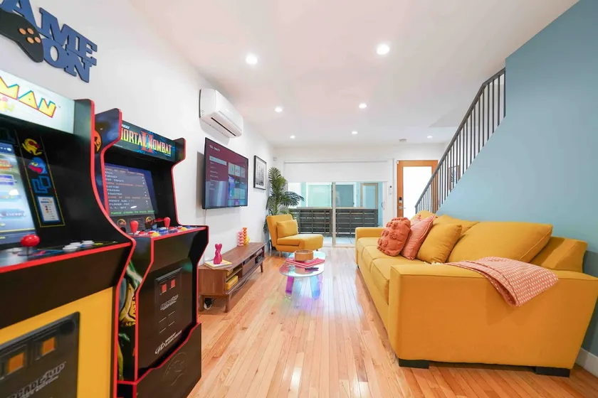 Arcade GamesBy DisneyACW/DParking200Mbs - Image 1