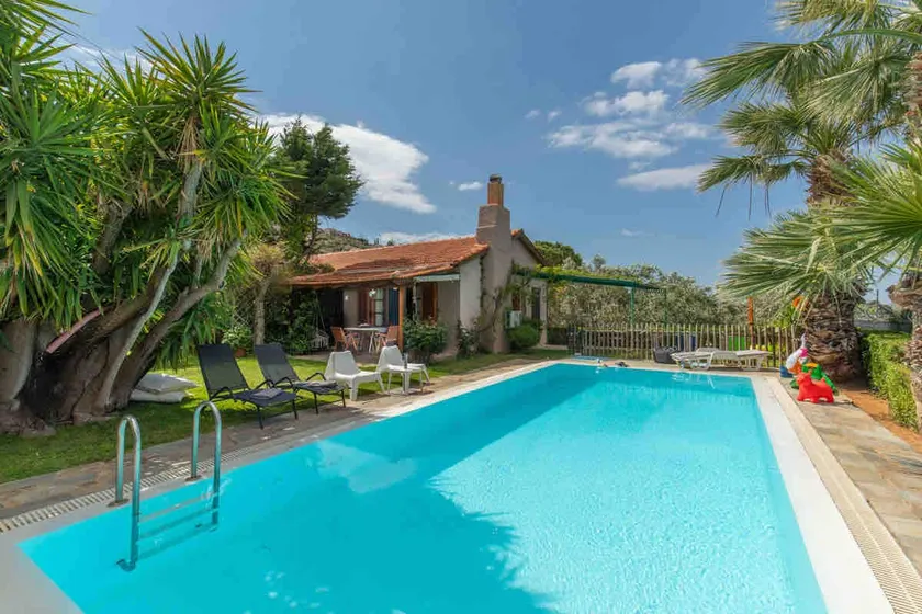 Athenian Cottage - Image 1