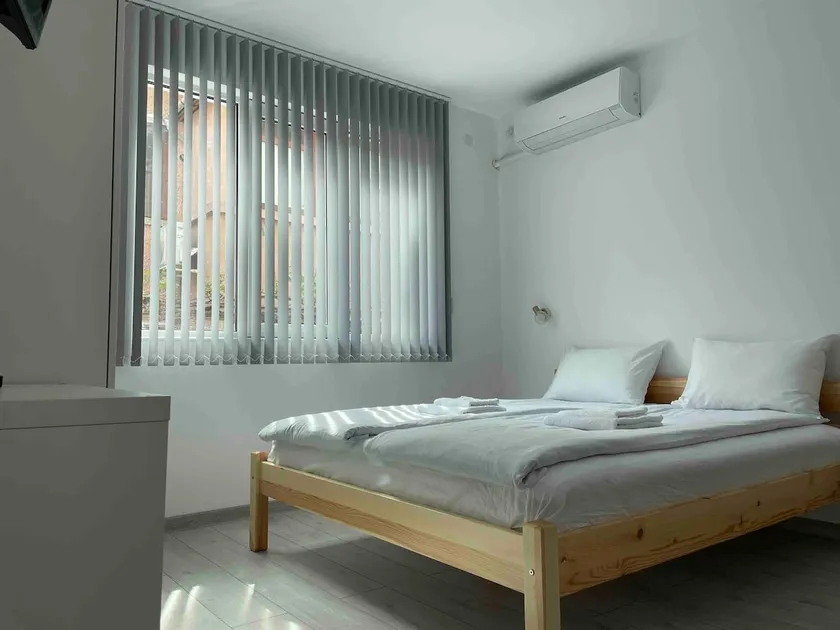 @Home+ Lovely New Place, Free Parking on Street - Image 1