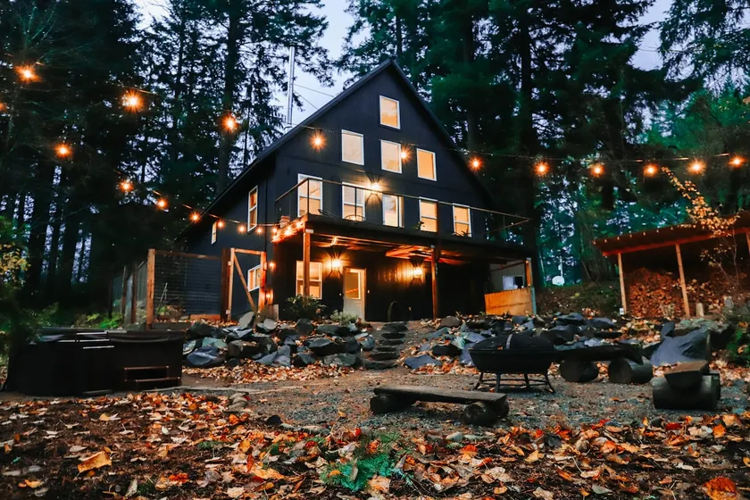 Treehouse Packwood - Scandinavian Inspired A-Frame - Image 1
