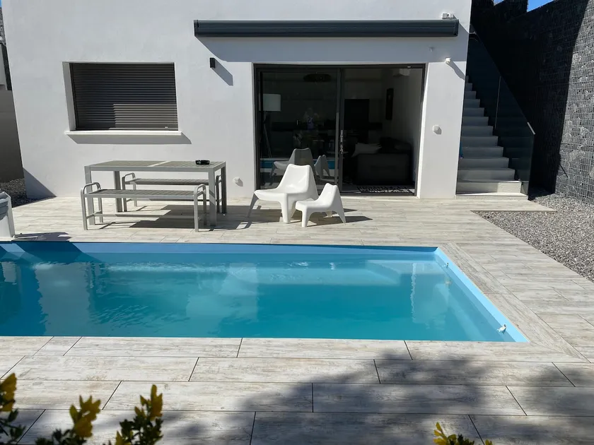 T2 private heated pool, walking distance to SurfGolf 4* - Image 1