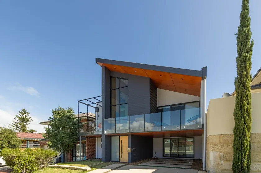 Sunset Place Apartments-The Green - Image 1