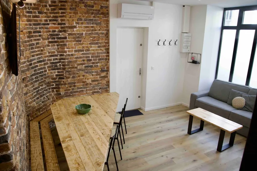 Beautiful Brick Wall apartment Paris, Sleeps 9 - Image 1
