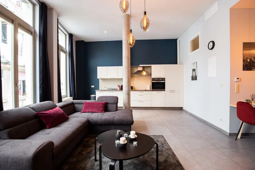 1 All New Luxe appartment+Parking Near Grand Place - Image 1