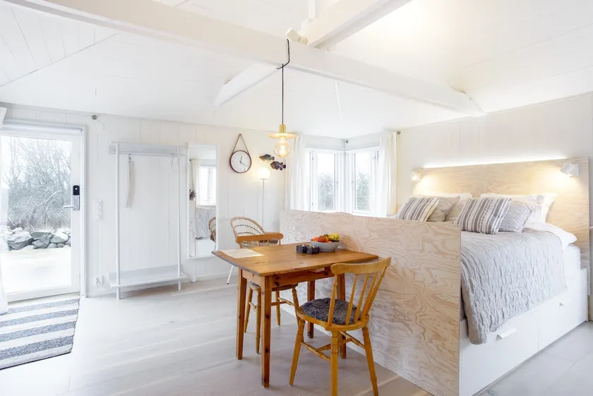 Romantic Vrångö island escape - Image 1